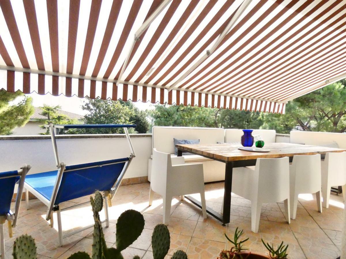 Penthouse Sirmione Close The Lake מראה חיצוני תמונה